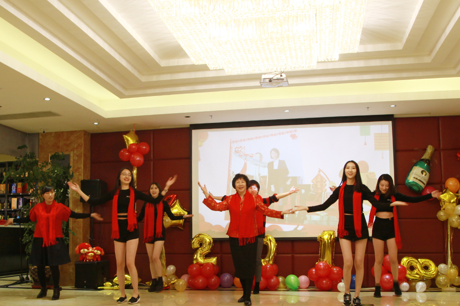 恭喜發(fā)財(cái)