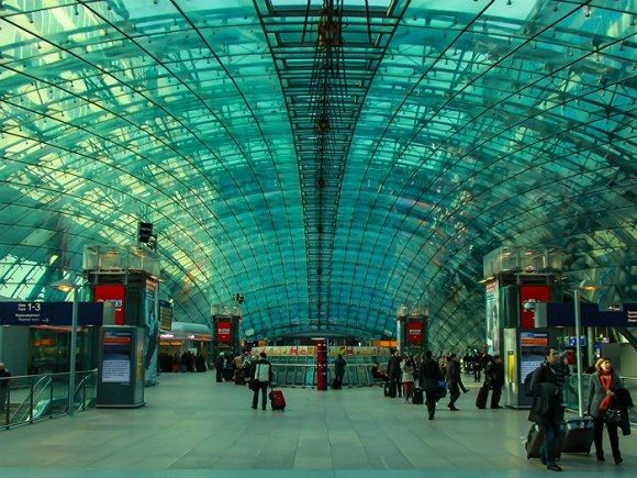 法蘭克福機(jī)場:2015年共接待6103.2萬游客 法蘭克福機(jī)場:2015年共接待6103.2萬游客