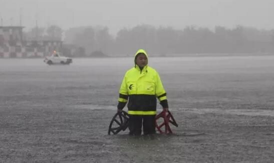 2016這一年,天知道我們都經(jīng)歷了什么……385205_ 2016這一年,天知道我們都經(jīng)歷了什么……