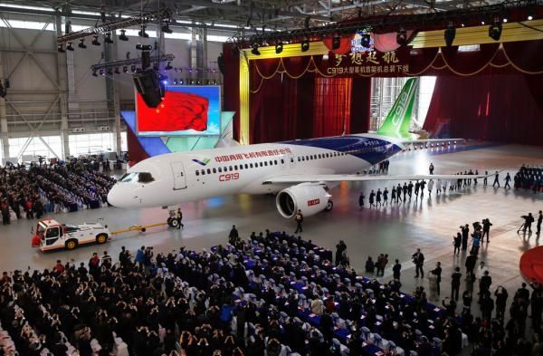 C919國(guó)產(chǎn)大型客機(jī)計(jì)劃2月首飛 訂單已達(dá)570架386743_ C919國(guó)產(chǎn)大型客機(jī)計(jì)劃2月首飛 訂單已達(dá)570架